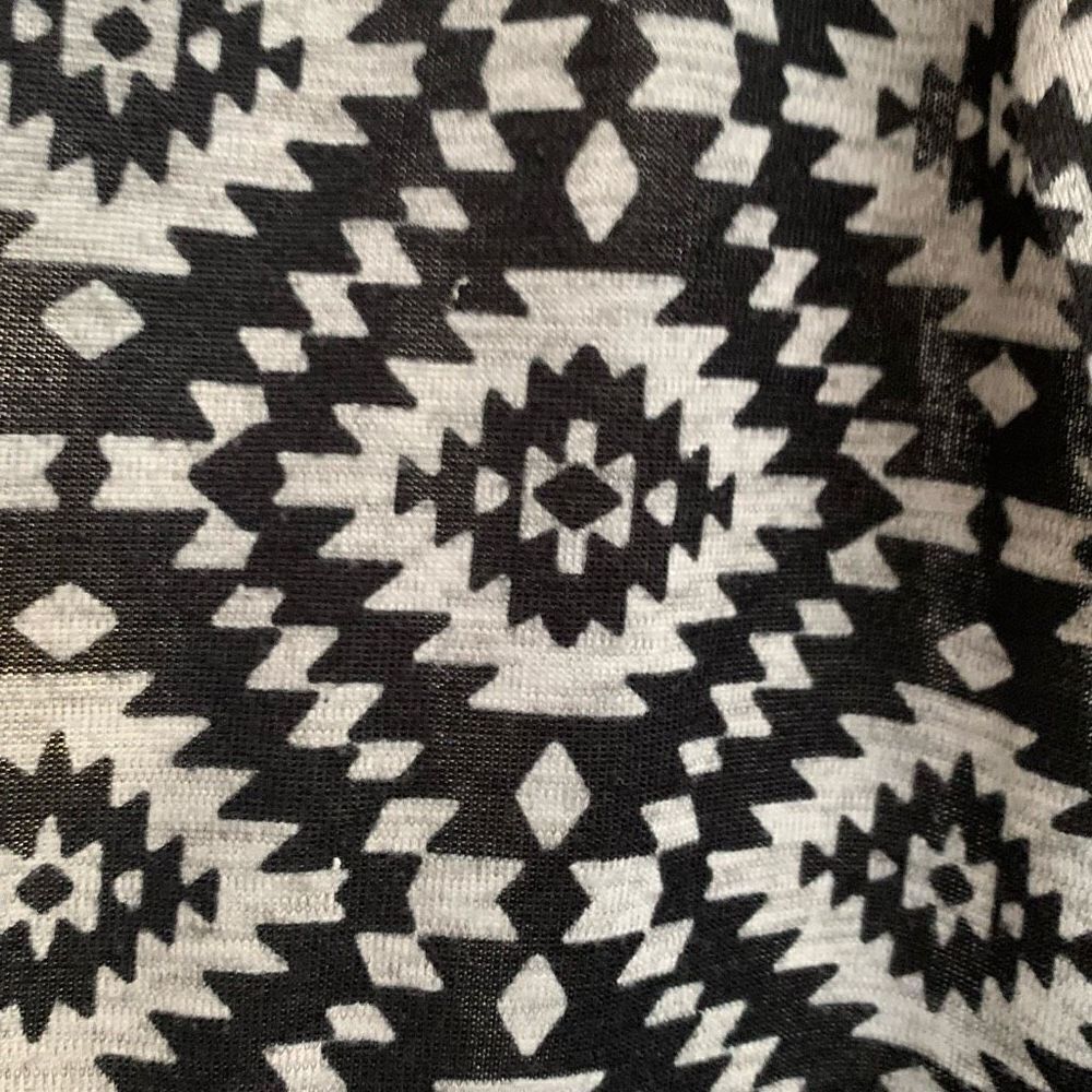 Lularoe Sarah duster - Picture 3 of 8